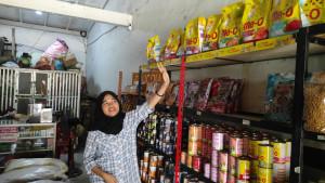 Muliani-pegawai-toko-makanan-kucing-ketika.jpg
