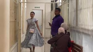 NIkita-Mirzani-berpose-menggunakan-dress.jpg