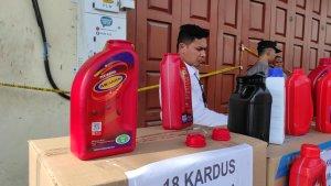 Oli-Bermerek-Palsu-di-Sumut.jpg