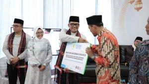 PLN-UID-Sumut-dan-YBM-PLN-Tebar-Kebahagiaan-di-Bulan-Suci-dengan-2082-Paket-Ramadan-Penuh-Makna.jpg