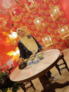 PUASA-DI-NEGERI-ORANG-Dewi-Sonita-biasa-disapa-Dewi.jpg