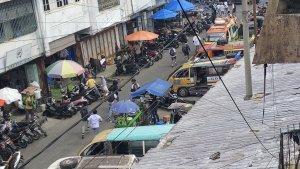 Para-pelajar-melarikan-diri-usai-digerebek-Dinas-Pendidikan-Siantar.jpg
