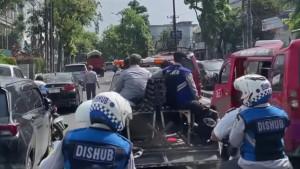 Patroli-Sejumlah-petugas-Dinas-Perhubungan-Kota-Medan.jpg