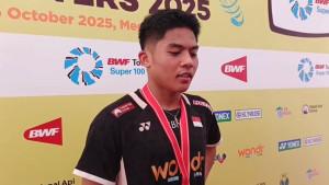 Pebulutangkis-tunggal-putra-Indonesia-Moh-Zaki-Ubaidillah-ketika-diwawancarai-awak.jpg