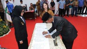 Pelantikan-lima-pejabat-pimpinan-tinggi-pratama-di-Pemerintah-Kota-Pematangsiantar.jpg