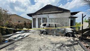 Penampakan-rumah-korban-yang-hangus-terbakar-Senin-27102025-dini-hari_11.jpg