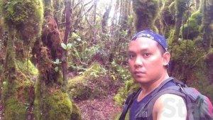Pendaki-Ini-Tak-Sadar-Jika-Seluruh-Wajah-dan-Tangannya-Berlumuran-Darah.jpg