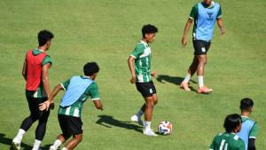 Penggawa-PSMS-Medan-melakukan-official-training-di-Stadion.jpg