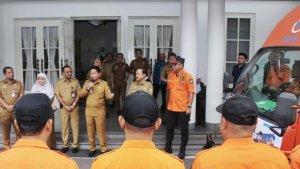 Penjabat-Pj-Gubernur-Sumatera-Utara-Sumut-Hassanudin-melepas-bantuan-logistik.jpg