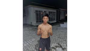 Petinju-muda-asal-Kota-Medan-Alvian-ketika-melakukan-latihan.jpg