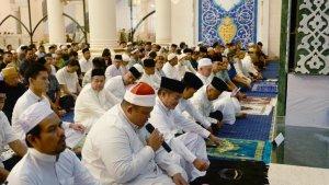 Pj-Gubernur-Sumatera-Utara-Sumut-Hassanudin-didampingi-Sekretaris-Daerah.jpg