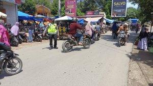 Polres-Palas-PAM-Pasar-Tumpah-cegah-kemacetan-kpel.jpg