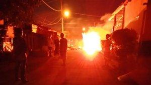 Posko-Cinta-Damai-di-rusak-dan-di-bakar-Pelaku-Tawuran-di-Kelurahan-Belawan-Bahagia1.jpg