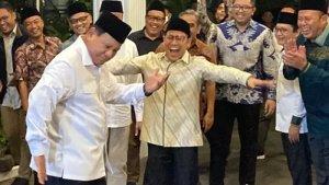 Prabowo-berjoget-ditinggalkan-PKB.jpg