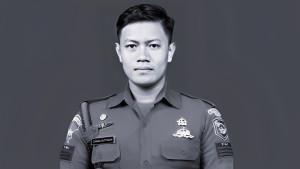 Praka-Mar-Zaenal-Mutaqim-yang-gugur-terjun-payung.jpg