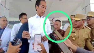 Pria-berambut-cepak-tiba-tiba-menerobos-pengawalan-Paspampres.jpg