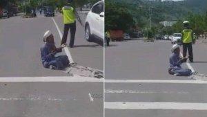 Pria-bersorban-solat-di-tengah-jalan.jpg