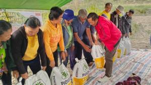 Program-Bhakti-Tani-ini-menargetkan-produksi-jagung-hingga-Rp144-miliar.jpg
