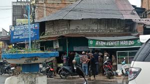 Proses-eksekusi-rumah-di-Kota-Porsea-berlangsung-pada-hari.jpg
