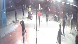 Puluhan-geng-motor-saat-menyerang-warga.jpg