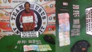 RNS-alias-Ucok-B-saat-penangkapan-di-halaman-Warung-Rumah-Makan-ES.jpg