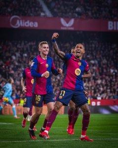 Rafinha-selebrasi-barcelona-gol.jpg