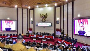 Rapat-Paripurna-DPRD-Medan-yang-digelar-di-Gedung.jpg