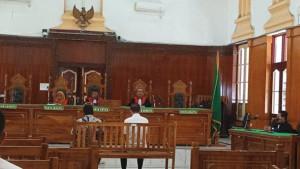 SIDANG-KASUS-AKUANG-Dua-terdakwa-kasus.jpg