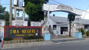 SMA-Negeri-1-Kota-Pematangsiantar-telah-menerima-MBG_1.jpg
