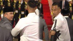 SOSOK-Kapten-Dali-Paspampres-Ditegur-Mayor-Teddy-Karena-Payungi-Prabowo-Ternyata-Satu-Angkatan.jpg