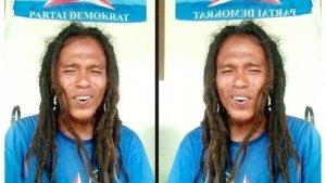 SOSOK-Kukuh-Haryanto-Pengamen-Berambut-Gimbal-Maju-Caleg-di-Wonogiri-Gaya-Nyentrik-Saat-Kampanye.jpg