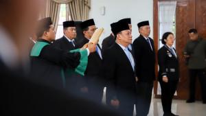 SUMPAH-JABATAN-Dedi-Maswardy-yang-dilantik-sebagai.jpg