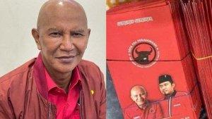 Said-Abdullah-Bagi-Duit-di-Masjid-Pakai-Amplop-Partai.jpg