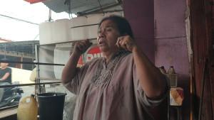 Samida-Marpaung-pemilik-kios-yang-menjadi-korban-perampasan-oleh.jpg