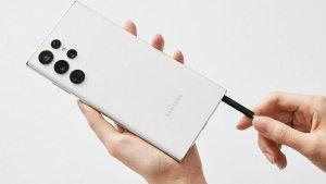 Samsung-Galaxy-S22-Turun-Harga-Cek-Spesifikasi-Lengkapnya.jpg