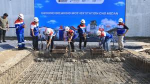 Sejumlah-pejabat-dan-perwakilan-perusahaan-energi-hadir.jpg