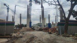 Sejumlah-tiang-bangunan-yang-telah-dipasang-di-area.jpg