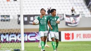 Selebrasi-Gol-Pemain-PSMS-Medan-Yoseph-Ostanika-Malau.jpg