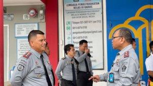 Sinarta-Taringan-Berkunjung-ke-Lapas-Barus.jpg