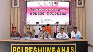 Suami-Mutilasi-Istri-di-Humbahas-Dipaparkan-Polres-Humbahas.jpg