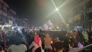 Suasana-Perayaan-Malam-Imlek-di-Jalan-Sunggal-daf.jpg