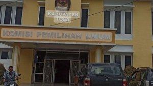 Suasana-di-Kantor-KPU-Toba.jpg