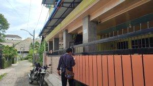 Suasana-di-kosan-yang-disatroni-maling-dan-mencuri-dua-unit-sepeda-motor.jpg