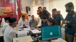 Suasana-pendaftaran-bakal-calon-anggota-legislatif-di-KPU-Provinsi-Sumatra-Utara_.jpg