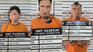 Tampang-ketiga-pelaku-merupakan-pengedar-narkoba-jenis-sabu.jpg