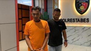 Tampang-pelaku-pencurian-mobil-saat-dibawa-ke-tahanan-Polrestabes-Medan_.jpg