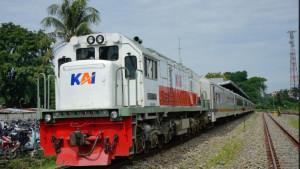 Tewas-Tertabrak-Kereta-Api-KA-Srilelawangsa_PT-Railink_.jpg