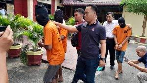 Tiga-pelaku-pencurian-mobil-di-Tebing-Tinggi_.jpg