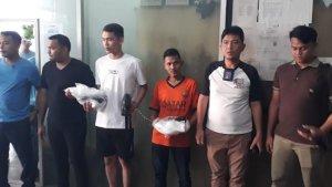 Tiga-pemuda-asal-Aceh-Timur-ditangkap-Polisi-karena-membawa-3-kilogram-sabu-sabu.jpg
