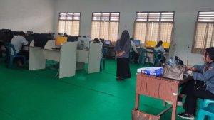 Ujian-dalam-rekrut-panwascam-oleh-Bawaslu-Dairi-di-SMK-Negeri-1-Sidikalang.jpg